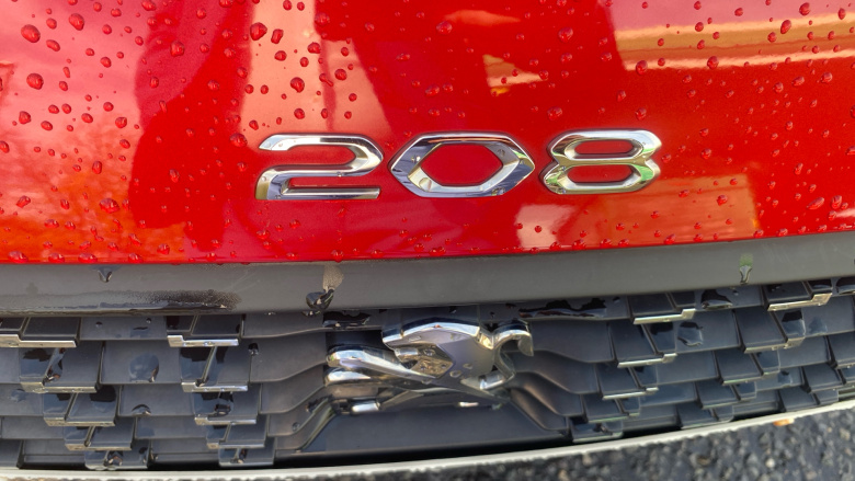 Peugeot 208 1.2 PureTech 100 Allure Premium 5dr Petrol Hatchback